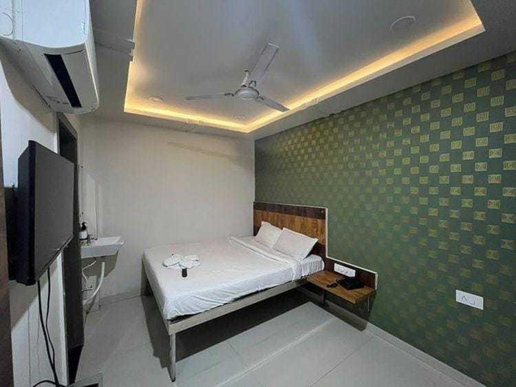 Oyo 88521 Hotel Swagstay Индаур Экстерьер фото